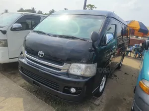 Toyota Grand HiAce 2015 Black