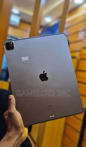 Apple iPad Pro 12.9 (2020) 256 GB Gray