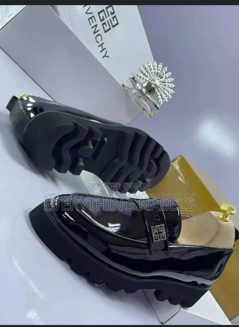 Givenchy Cooperate Shoe