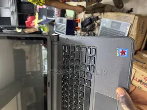 Laptop Dell Latitude 3330 4GB Intel Core I3 HDD 500GB