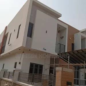 4bdrm Duplex in Secured Estate, Alimosho for sale
