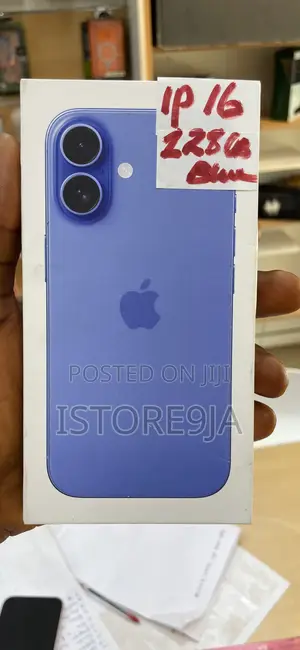 New Apple iPhone 16 128 GB Blue