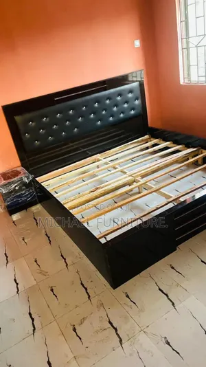 Well Structured Top Design Bedframe ( 6 by 6)