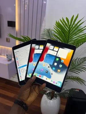 Apple iPad mini 4 128 GB Silver