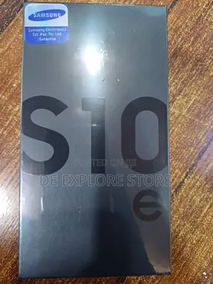 New Samsung Galaxy S10e 128 GB Black