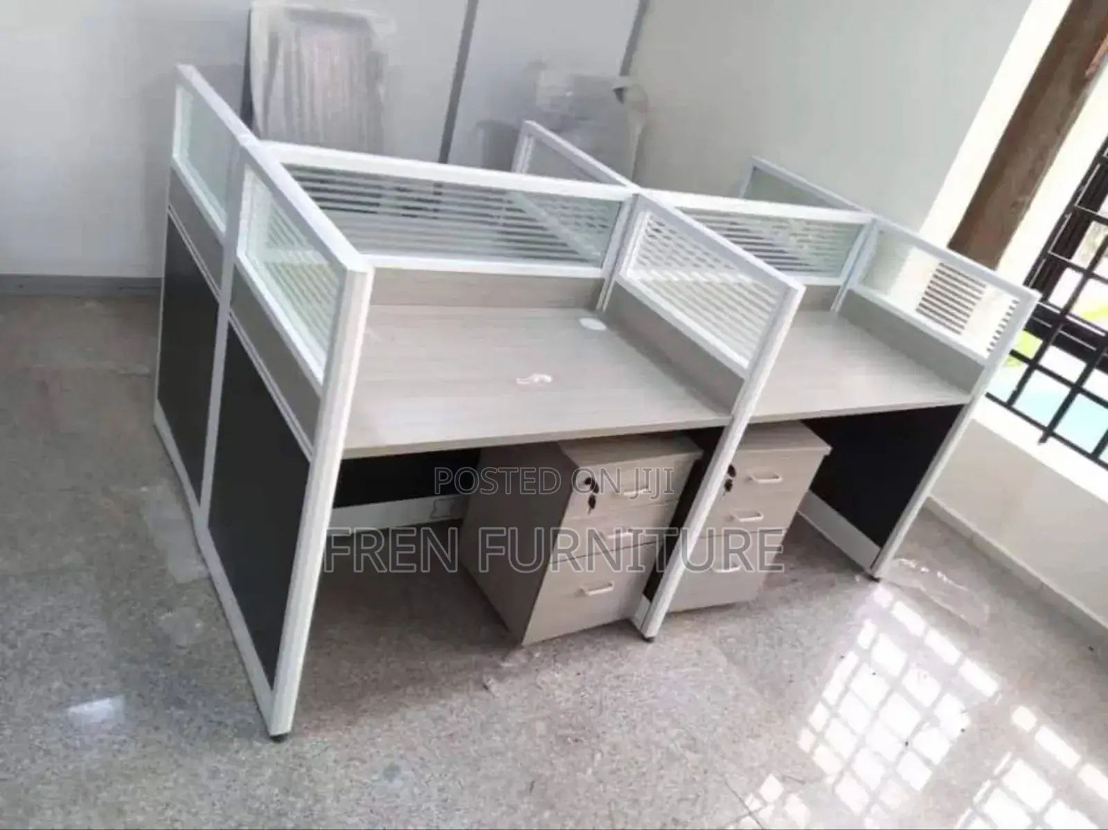 Workstation 4 Unit Table