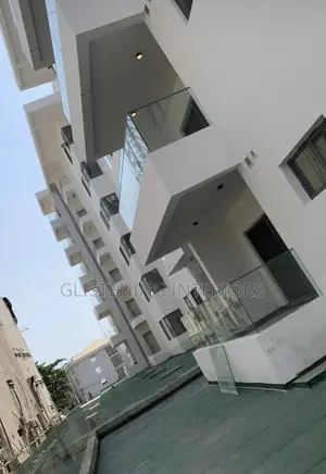 Modern Balcony Design With A Plain Glass