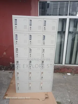 18 Doors Locker