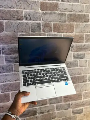Laptop HP EliteBook 840 G8 16GB Intel Core I5 SSD 256GB