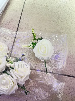 Suit Pocket Flower for Guys ( Boutonniere)
