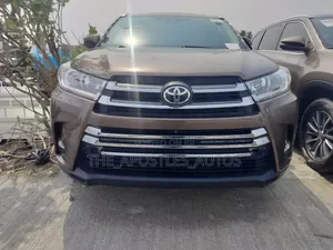 Toyota Highlander 2018 Brown