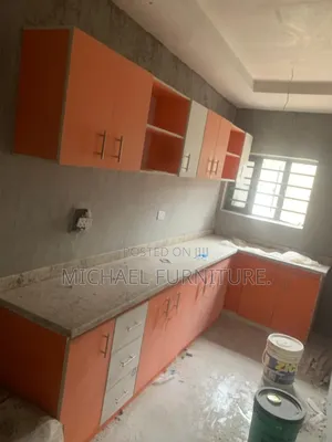Expertly Crafted Kitchen Cabinet