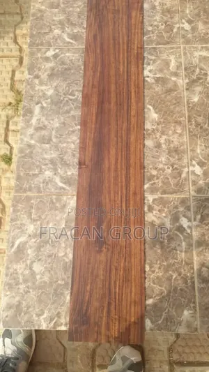 Vinyl Luxury Woodlike Floor Cover