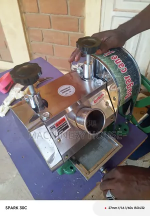 Sugarcane Juice Extractor Electric and Manual Are Available