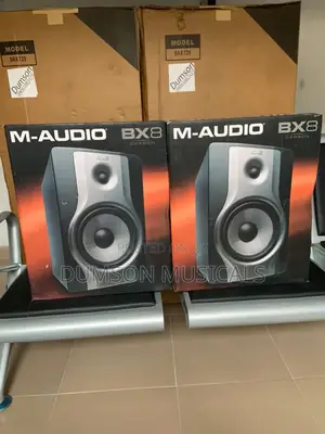 BX8 Studio Monitor M-audio Carbon