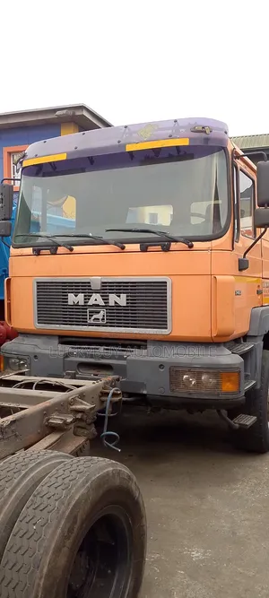 Man Diesel 10 Tyres Trailer Head