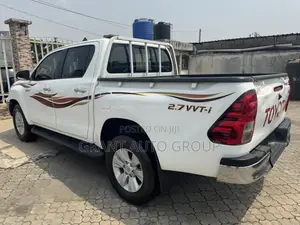 Toyota Hilux 2020 White