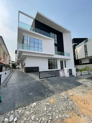 5bdrm Duplex In Chevron For Sale