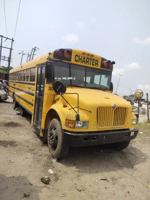 Bus 2020 Yellow