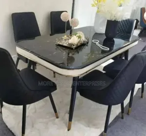 Black Marble Set With Seats