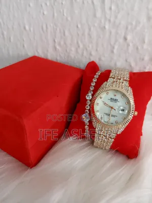 Ladies Luxury Rolex Wristwatch With a Bracelet - 002