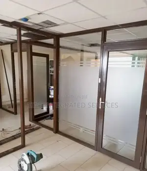Glass Partitioning for Office