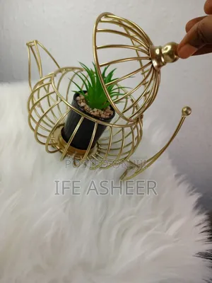 Gold Kettle Flower Vase for Shelves Tables 002