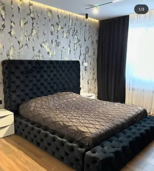 Black 6/6 Upholstery Bedframe.