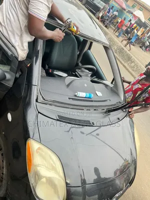 We Deliver Install All Models of Windscreen Glass Instal