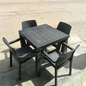 Classic Restaurant Chairs Set