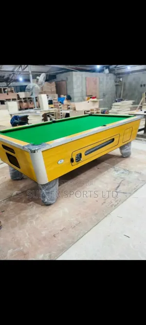 High Standard 8ft Marble and Coin Snooker