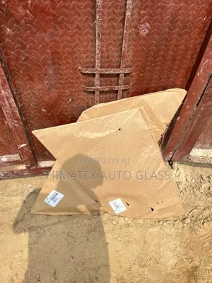 Sienna 2008 Rear Body Vent Glass Available We Deliver