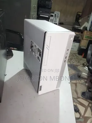 Desktop Computer Lenovo 8GB Intel Core I3 SSD 256GB