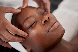Head Face Massage
