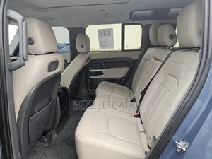 Land Rover Defender 2022 Blue