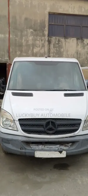 Mercedes-Benz Sprinter 2005 White