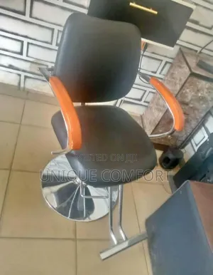 Imported Executive Salon Rolling Barber Chair
