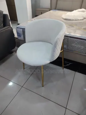 Coffee / Discussion Chair