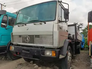 Mercedes Benz Hiab Truck