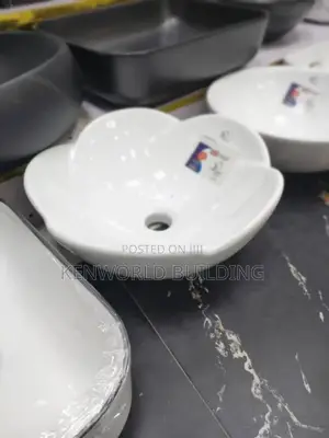 High Quality White Ceramic Basin