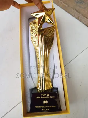 Gold Trophy Star
