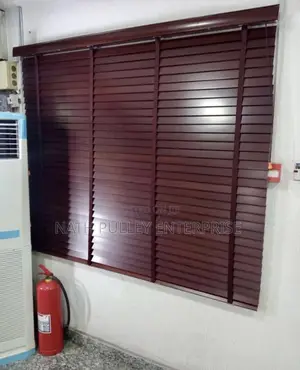 Mahogany Wooden Blind