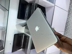 Laptop Apple MacBook 2014 4GB Intel Core I5 SSD 256GB