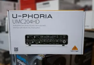 Behringer U-Phoria UMC204HD Soundcard