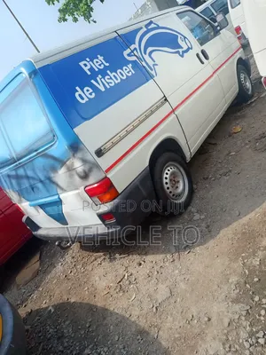 Volkswagen Transporter 2002 White