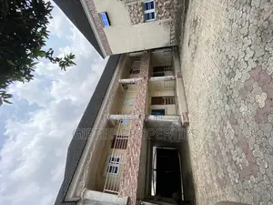 A12 Room Hotel Wit Clubs Hux and Bar in a Busy Area in PH