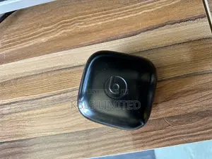 Apple Power Beats Pro