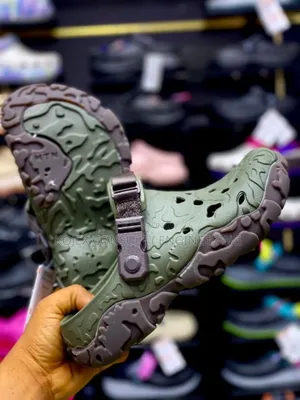 Atlas Men Crocs