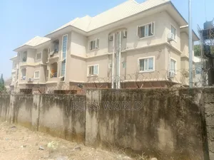 3bdrm Block of Flats in Mabuchi, Mabushi for sale