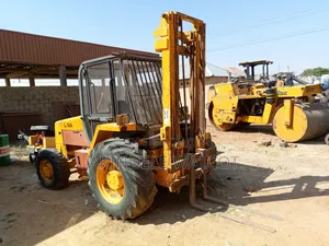 J. C. B Forklift 12 Tons